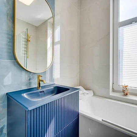 Hello By Oneapartments Апартаменты