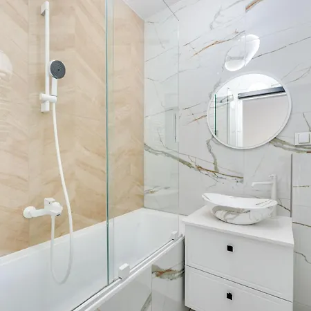 Hello By Oneapartments *